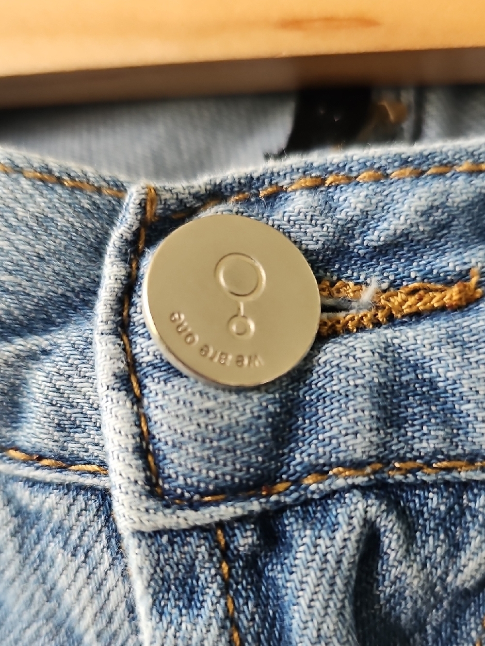 Light Blue Distressed Boyfriend Jeans with Frayed Hem - Picture 7 of 10